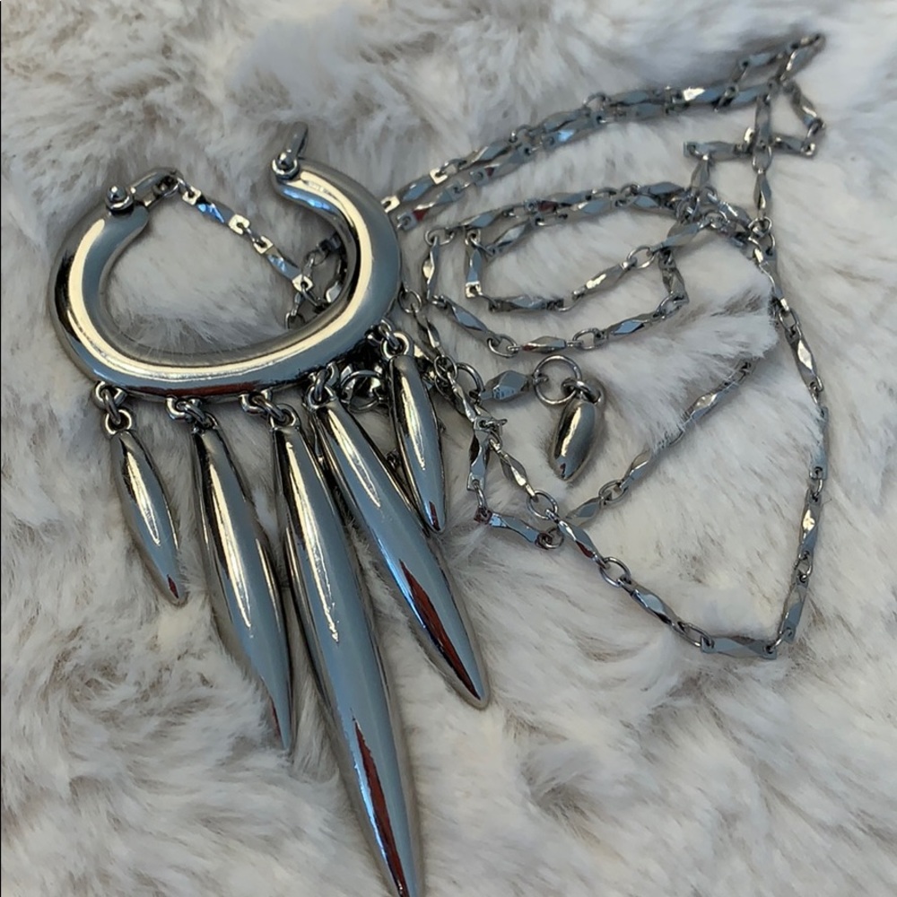 Stella & Dot Silver Nahla Necklace 🤍
